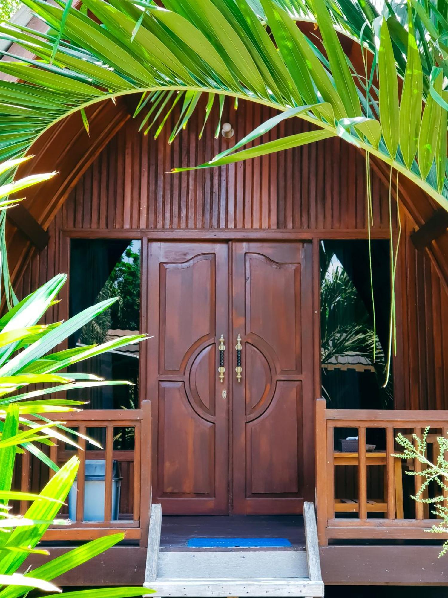 Leaf Coco Bungalow Гили Еър Екстериор снимка