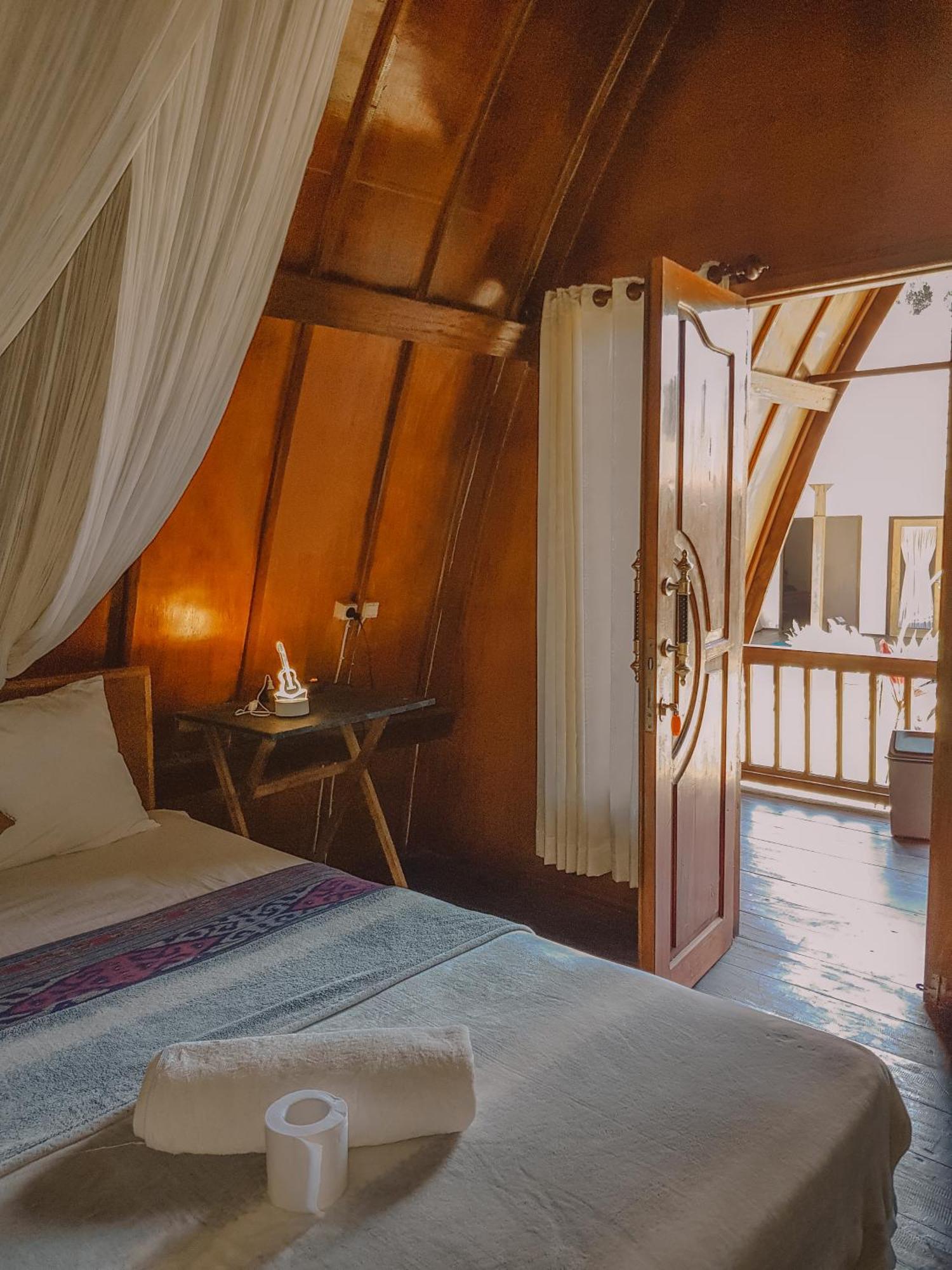 Leaf Coco Bungalow Гили Еър Екстериор снимка